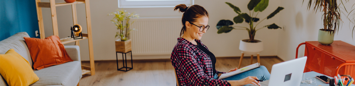 woman with laptop