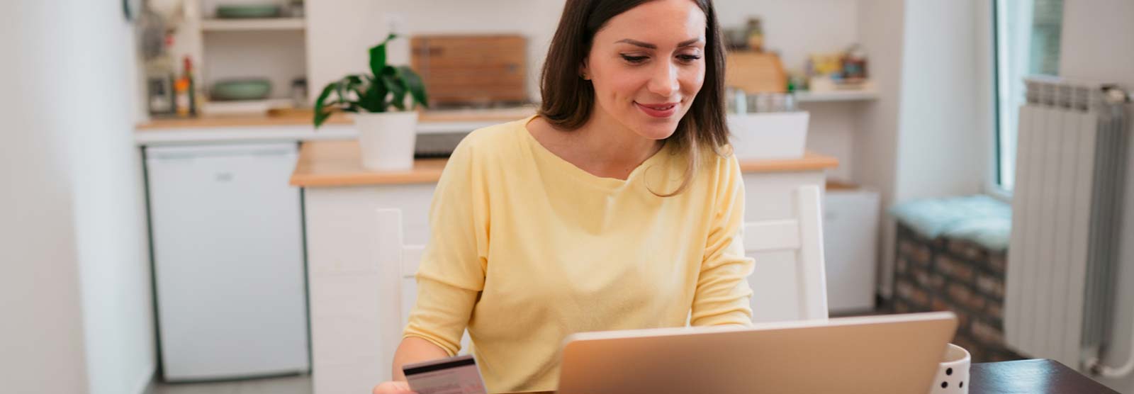 Lady using a laptop computer